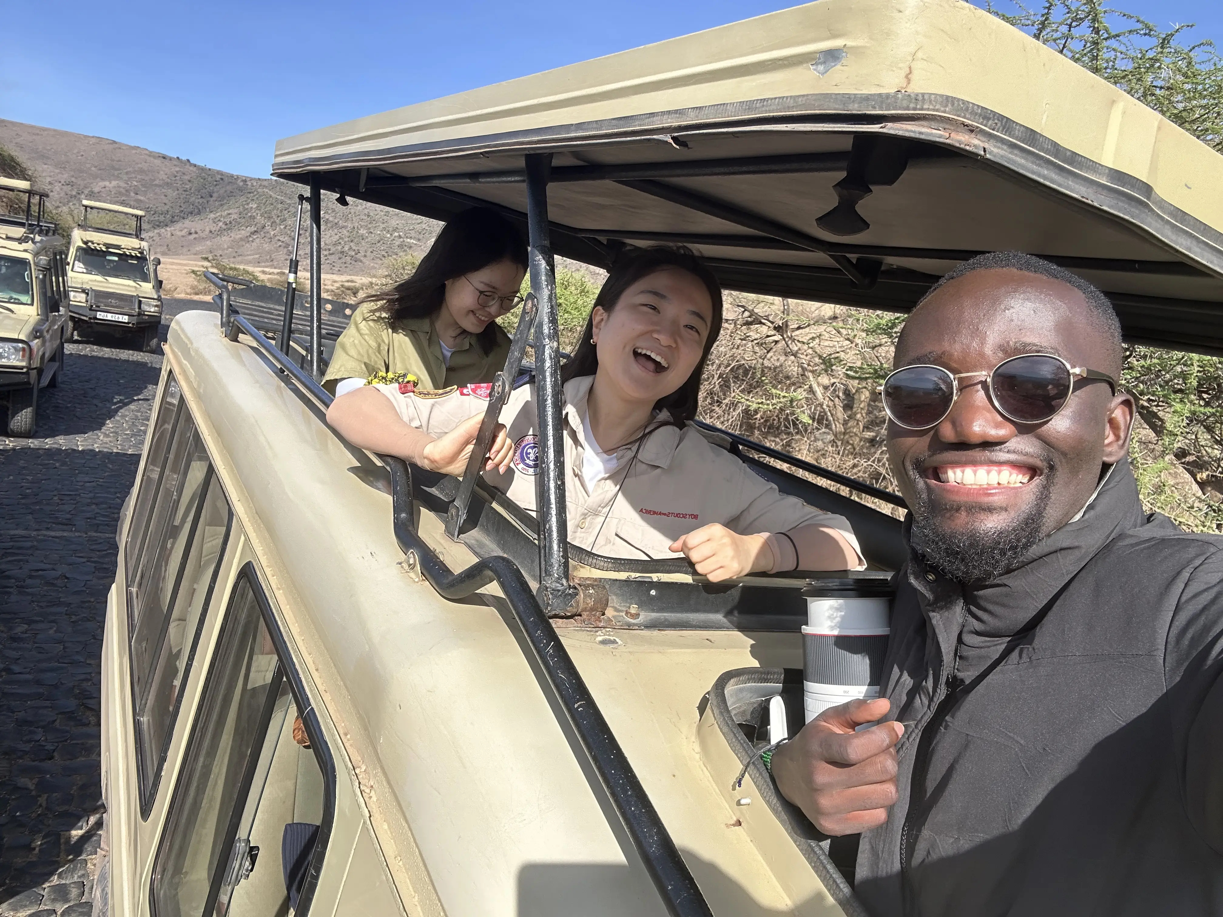 Serengeti Safari Land Cruiser